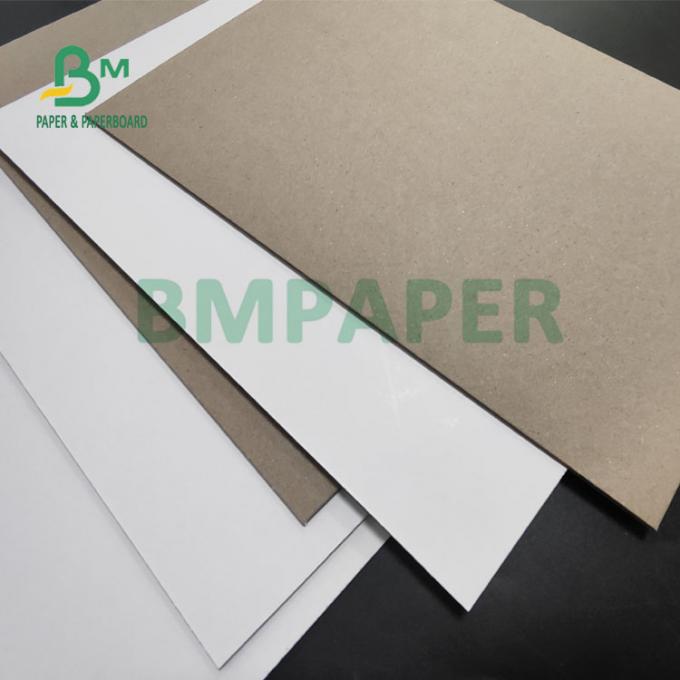 1.5mm 2mm a stratifié le conseil rigide avec un blanc de visage bonne rigidité de 1m x de 1.3m