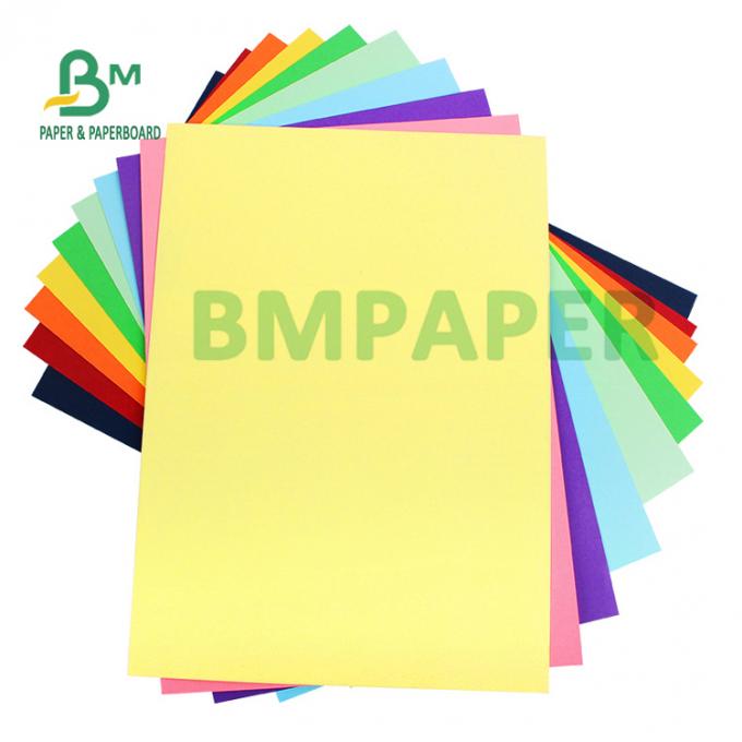 Papier de carte excentré coloré non-enduit pour la carte de voeux 720 x 1020mm