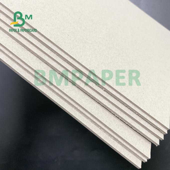 rigidité Grey Chipboard Sheets Fold Resistance qui respecte l'environnement de 4mm
