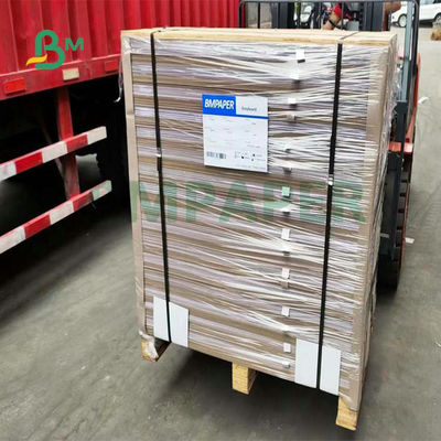 Le carton blanc stratifié de revêtement couvre 72 X 102cm 1mm 2mm 3mm pour le boîte-cadeau