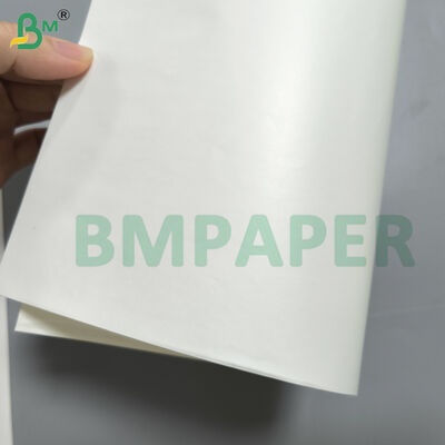 Rouleau de papier thermique autocollant 70gsm imperméable pour étiquettes de codes-barres