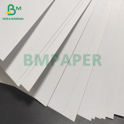 Papier 70# lisse blanc excentré papier d'imprimerie non-enduit de 610 x de 860mm