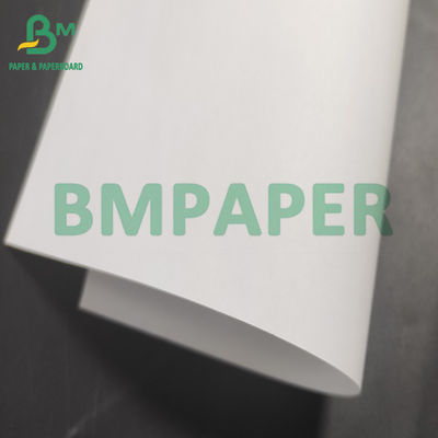 Petit pain blanc de papier vergé de pâte de bois, texte non-enduit doux 70# de papier d'impression offset