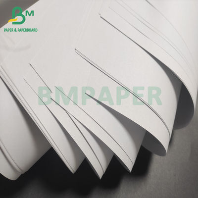 Conseil de Blanc mat Papier non couché sans bois pour des brochures de carte d'affiche