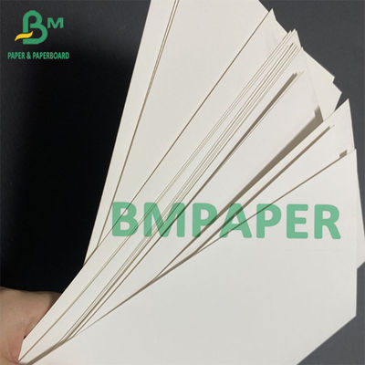 Le carton en ivoire de SBS, un côté a enduit le livre blanc 350gsm 375gsm 70cm x 100cm