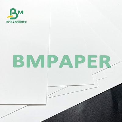 Papier synthétique blanc imperméable durable incassable pour la carte de visite professionnelle de visite