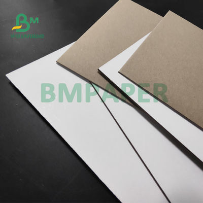 1.5mm 2mm a stratifié le carton rigide avec un blanc 1m x 1.3m de visage