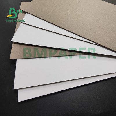 1.5mm 2mm a stratifié le carton rigide avec un blanc 1m x 1.3m de visage