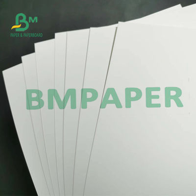 le papier auto-adhésif de l'autocollant 226um, brillant blanc de papier de synthétique de polypropylène imperméabilisent