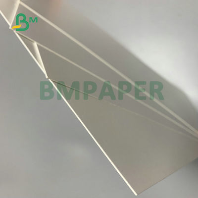 côté du carton C1S un de 170g 190g SBS 70 enduits blancs X 100cm pour la caisse d'emballage
