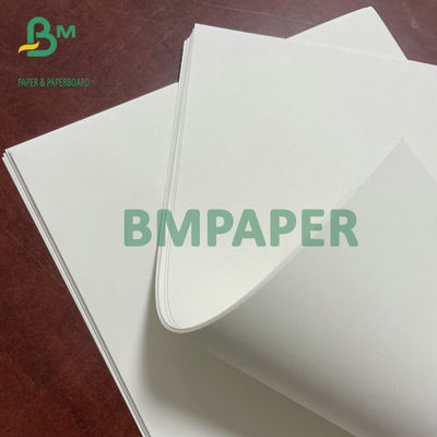Livre encombrant superbe de doux salut - 65g de papier 75g dans les bobines pour des livres d'enfants