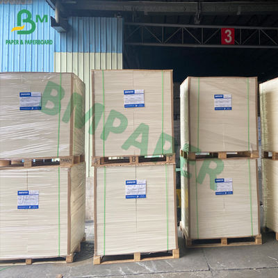 Papier blanc excentré adapté aux besoins du client 0.6mm de carton pour des caboteurs de boissons