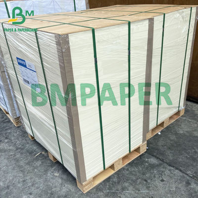 Papier blanc excentré adapté aux besoins du client 0.6mm de carton pour des caboteurs de boissons