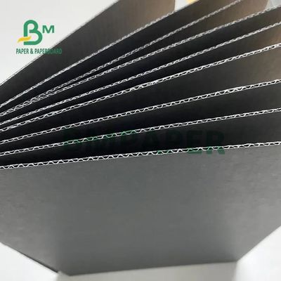 Le noir rident la feuille de carton d'e cannelure pour l'emballage 502mm x 693mm de carton