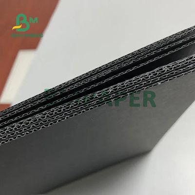 Le noir rident la feuille de carton d'e cannelure pour l'emballage 502mm x 693mm de carton