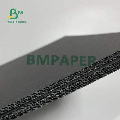 Le noir E-F de cannelure a ridé l'épaisseur de papier du carton 110gsm 120gsm 150gsm