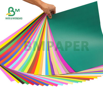 rigidité dure 64 x 90cm de 200gsm 230gsm Carton Bristol For Handicraft