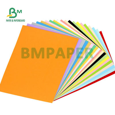 Papier cartonné coloré par décalage non enduit pour la carte de voeux 720 x 1020mm