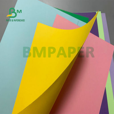 Woodfree Bristol Craft Paper Sheet Uncoated coloré pour DIY