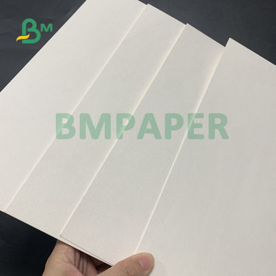 les feuilles de papier de buvard absorbant de 0.8mm, bois pâte le livre blanc pour le carton mâché