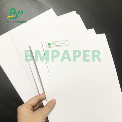 70gsm 75gsm Woodfree non-enduit blanc bons 700mm x 1000mm lisses de papier