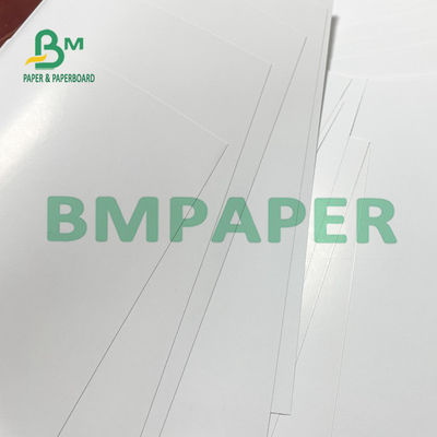 C2S blancs Art Silk Gloss Paper, 100lb textotent le papier pour des étiquettes du fabriquant de vêtement