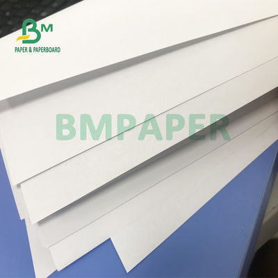 carton 250gsm non-enduit en esclavage blanc pour le papier 615mm x 860mm de document