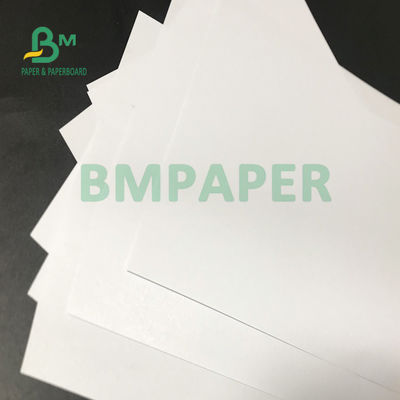 papier d'impression offset des textes de pulpe de 53gsm 60gsm Recucled pour des carnets