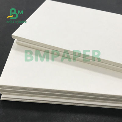 panneau blanc de absorption de revêtement de tasse de l'eau et d'humidité de 1.8mm 700mm x 1000mm