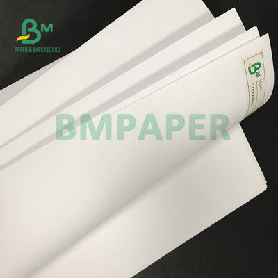 les bons résultats de l'impression 300gsm ont compensé la bonne opacité 61cm x 86cm de papier vergé