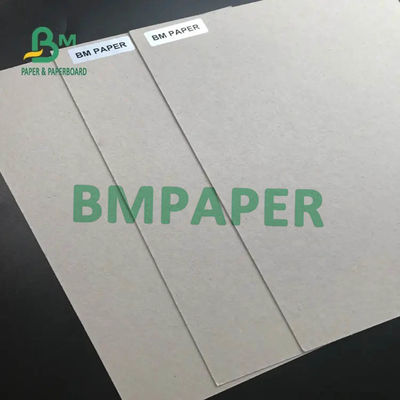 le conseil épais de 0.5mm 1mm 2.5mm 4mm Greyboard couvre 640 x 900mm