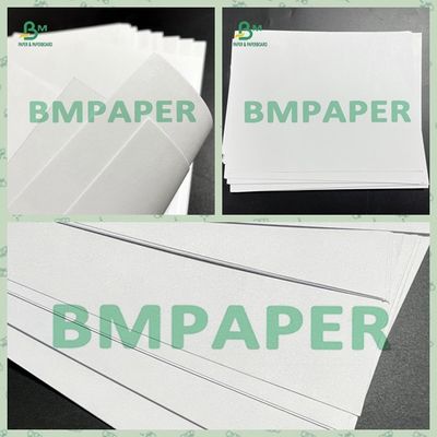 Feuille blanche lumineuse de haut de papier de 70 GSM Woodfree pour l'impression industrielle