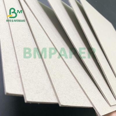 rigidité Grey Chipboard Sheets Fold Resistance qui respecte l'environnement de 4mm