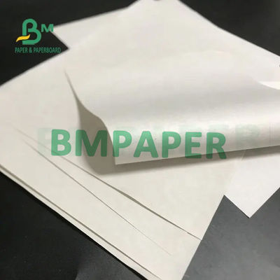le papier de papier journal de 45gsm 48.8gsm roulent 650mm 860mm avec 500 feuilles par rame