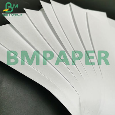 papier excentré encombrant Woodfree de couleur crème ene ivoire non-enduite du papier 31*43inch de 60grams 70grams haut