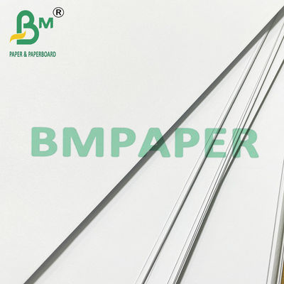 papier offset blanc sans bois non couché de 50gsm 53gsm 55gsm pour le magazine
