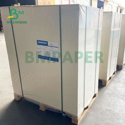 panneau se pliant de boîte de 215gsm 230gsm C1S pour l'emballage de cigarette 520mm x 1000mm