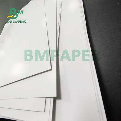 couverture enduite de papier brillante de lustre de 70# 90# C2S pour la magazine 13" x 19" blancheur élevée