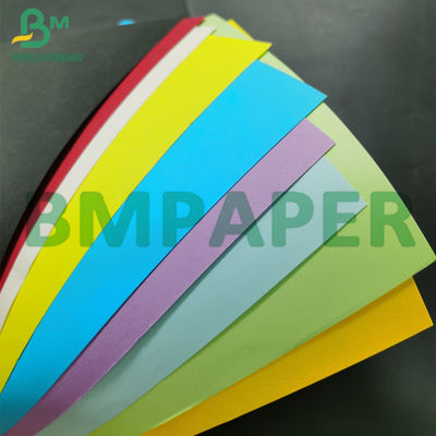 90g 110g a coloré le papier de papier de Bristol Paper Board Packing Kraft
