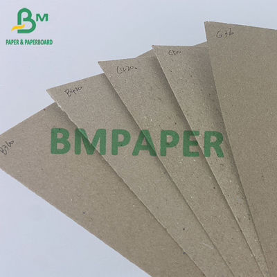 Papier d'emballage réutilisé de pulpe Rolls Slitted pour faire des matériaux de papier de noyau des noyaux 360g 420g 500g