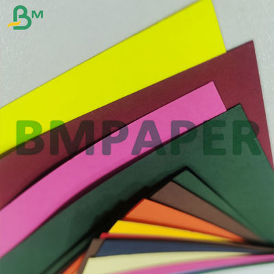 110g 180g a coloré le papier de Bristol Paper Board Wrapping Kraft