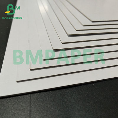 Carte duplex recouverte de couche blanche à double face de haute dureté et fermeté 540 gm 1 mm pour boîte d'emballage de produit