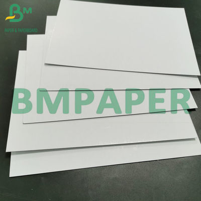 1 mm 900 g Carton blanc à double face blanchi enduit en carton duplex Pour l'emballage
