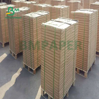 50 gm 3 couches de feuilles de papier NCR sans carbone pour l'impression commerciale 70 x 100 cm