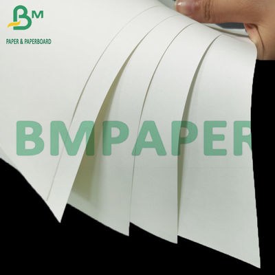 120 g 140 g de qualité supérieure Blanc vierge blanchi en rouleaux de papier kraft Largeur 610 mm