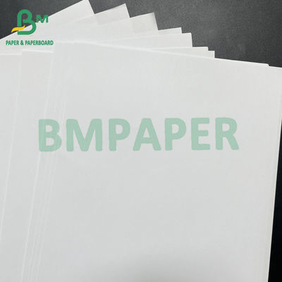 80 grammes de papier de dessin blanc et lisse