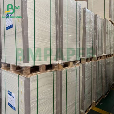 Excellente capacité de traitement 60 gm papier blanc résistant à la graisse pour les emballages de collations alimentaires
