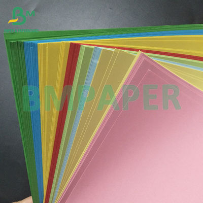 Papier d'impression à haute fluidité et opacité de couleur