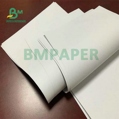 Taille de rouleau 77 cm 70 gm 80 gm Papier sans bois pour les livres de composition ou de matière
