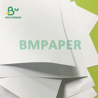 Différents livres Impression de papier blanc sans revêtement UWF de 100 grammes